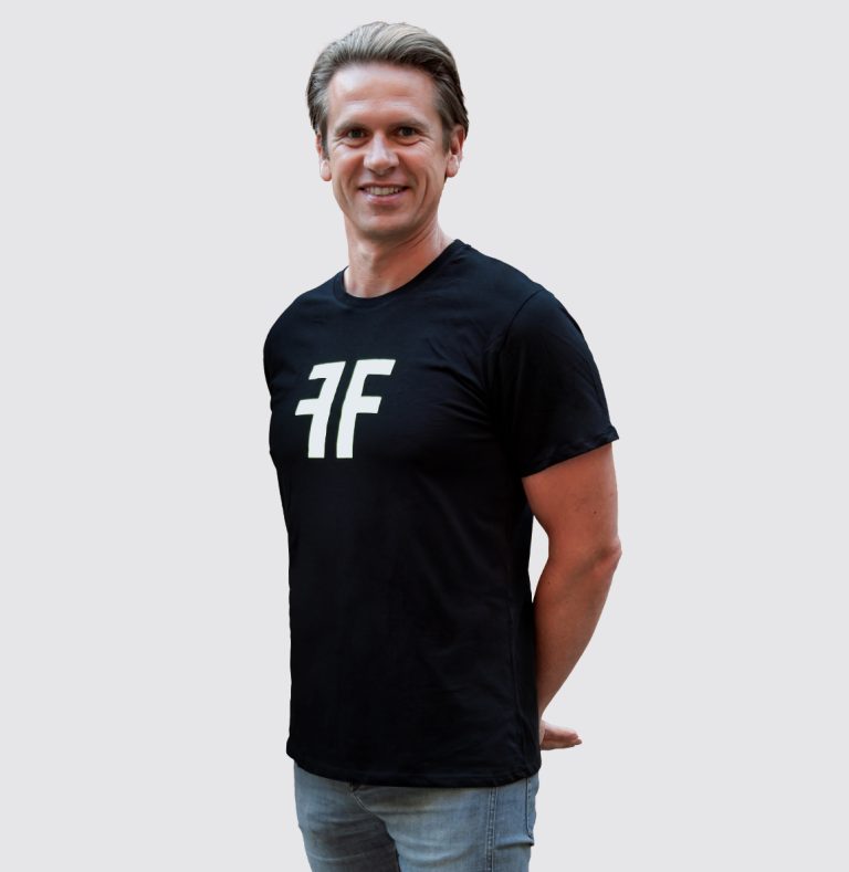 FF_white-tshirt-768x789